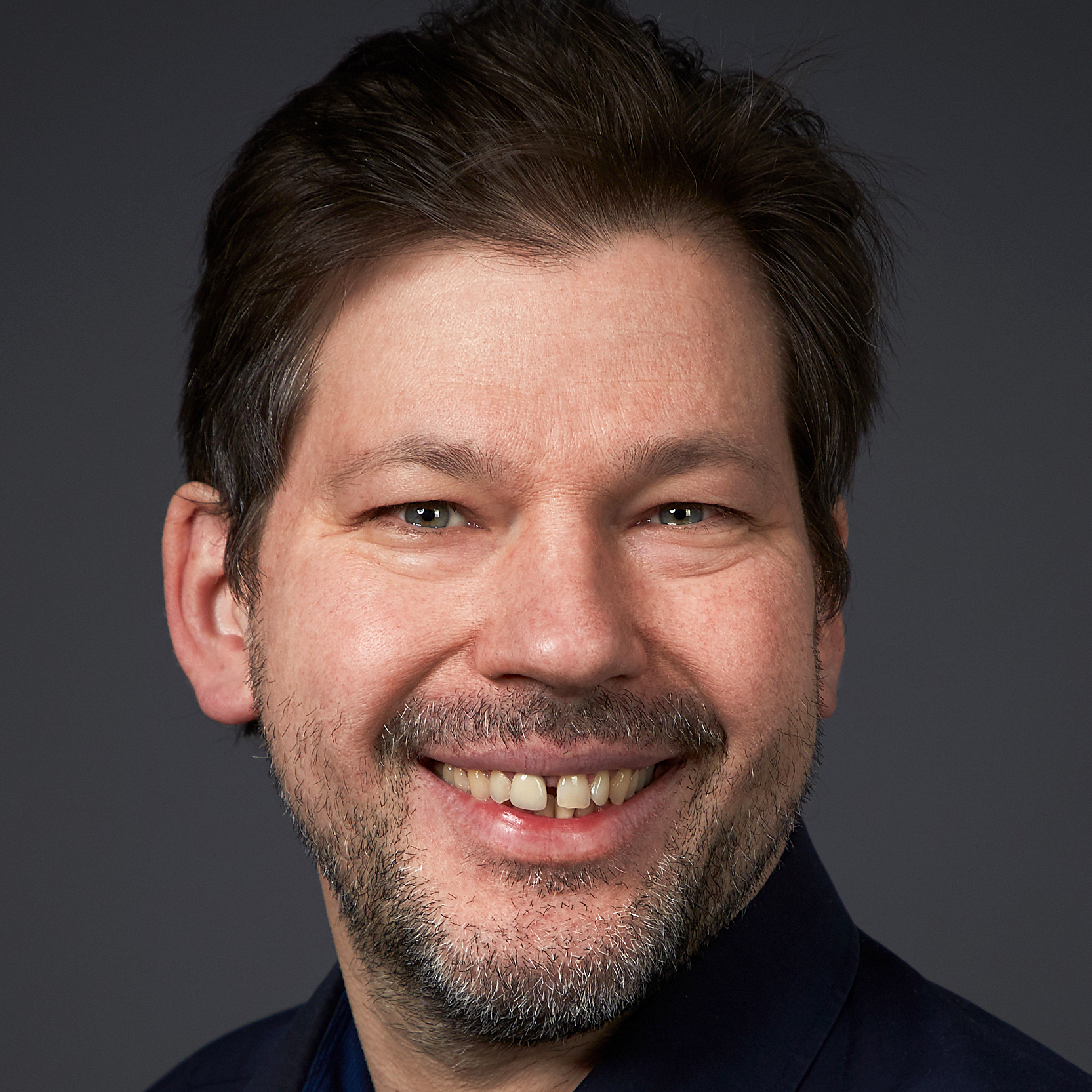 Portraitfoto von Carsten Pohl